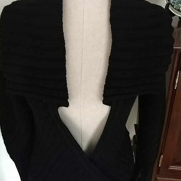 Sweater - Picture 4 of 8